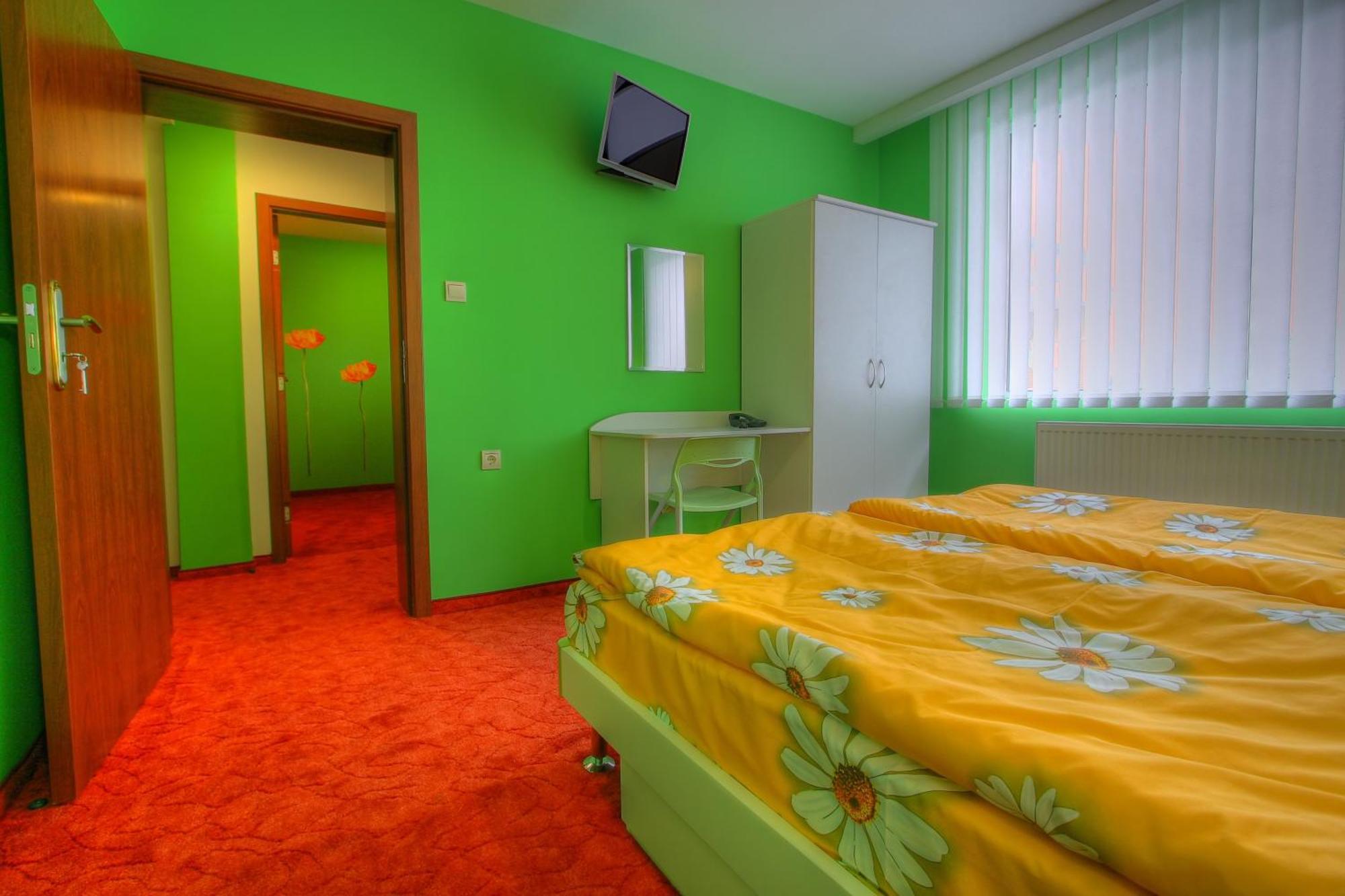Family Hotel Mania Stara Zagora Bagian luar foto